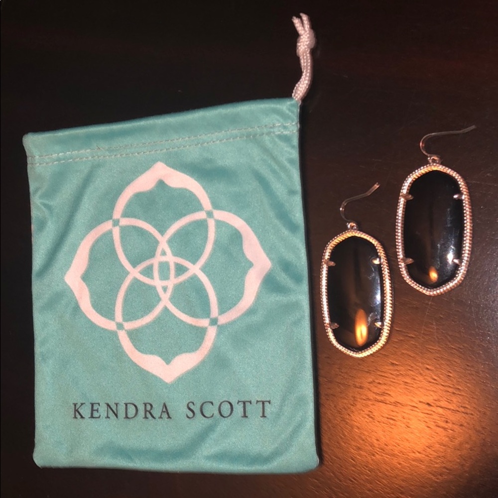 Kendra Scott Danielle black and silver earrings 🖤